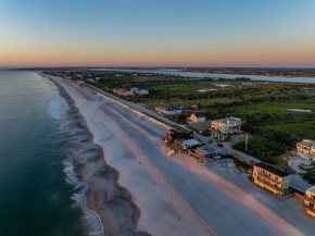 Oceanfront Oasis Beach House - Pet Friendly